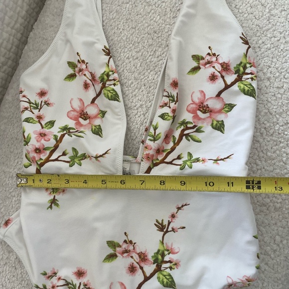 FOREVER 21 CHERRY BLOSSOM DESIGN DEEP NECK PLUNGE ONE PIECE BATHING SUIT SIZE LG - Picture 12 of 16